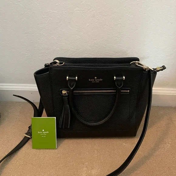 Kate Spade purse - Picture 1 of 3